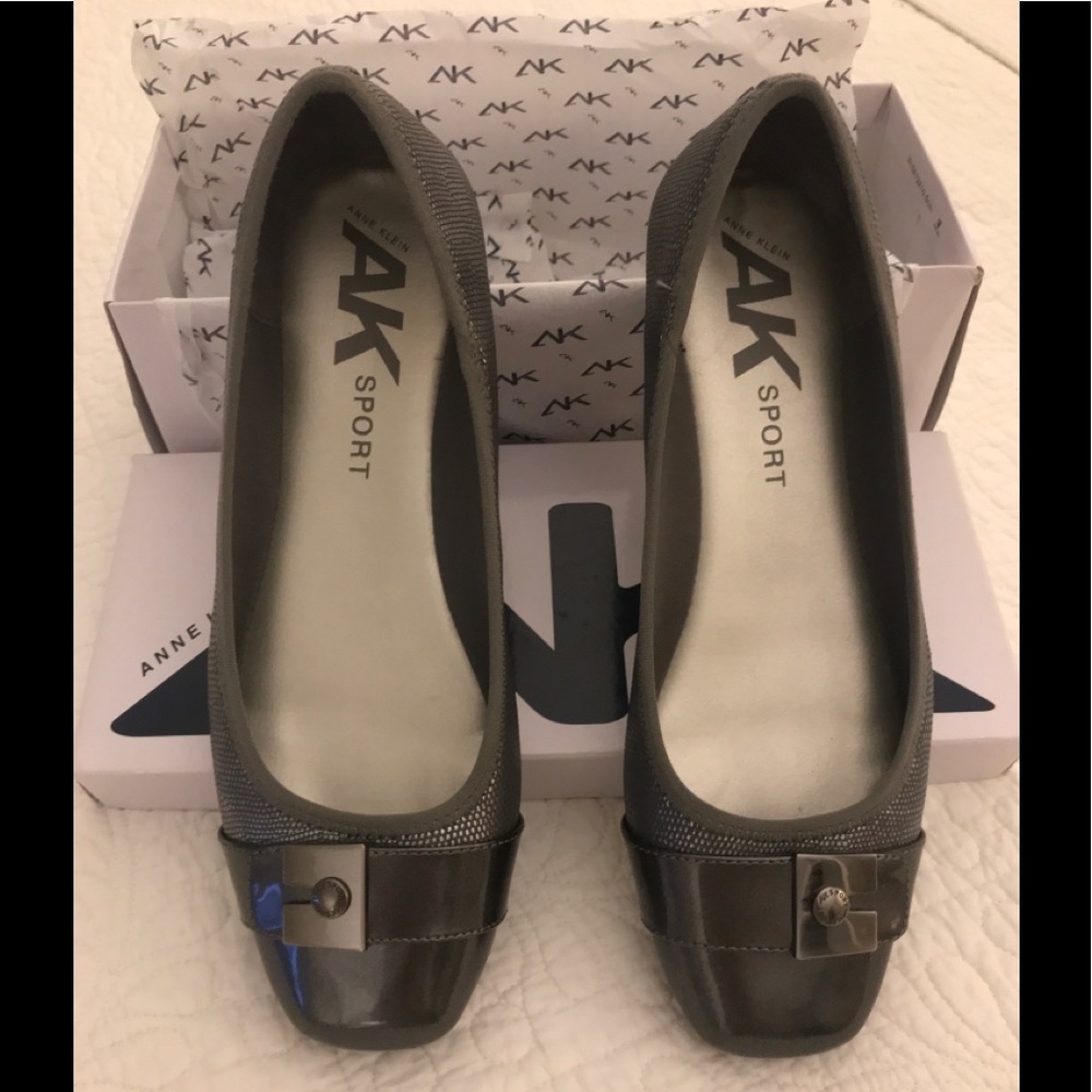 Anne Klein flats